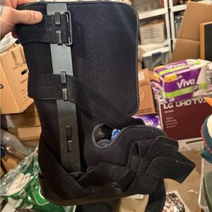 Black Adjustable Walking Boot